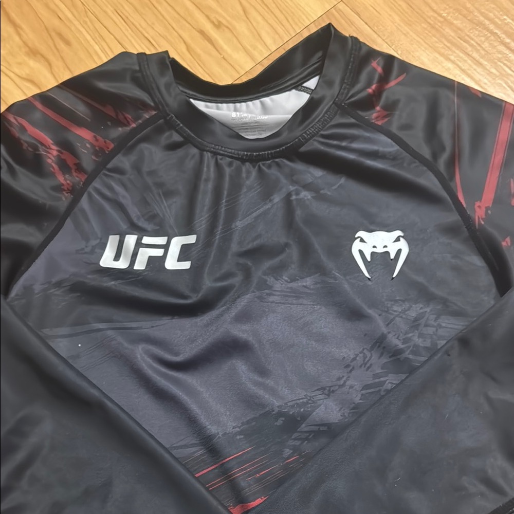 Men’s UFC Black and Red Rashguard - Picture 2 of 5